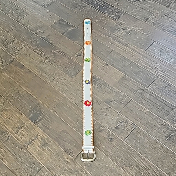 Women's Genuine Leather Boho Style Flowered Belt - Size Large - Picture 1 of 9